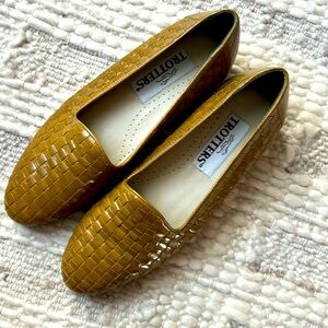 Trotters Leather shoes